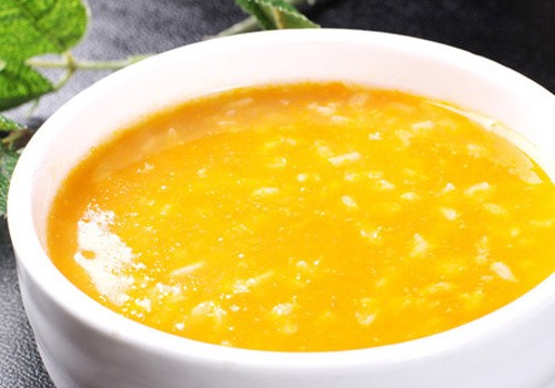 春季養生喝點粥：小米熬粥功效堪比人參
