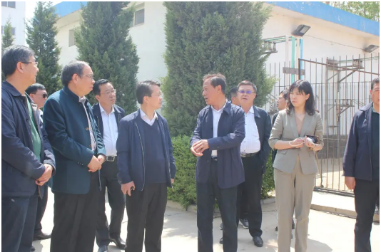 省糧食局副局長徐曉峰一行蒞臨我公司 督導高標準谷子種植育種基地籌建工作